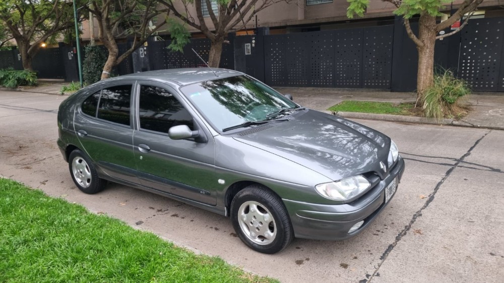 Renault Megane RXE  — foto 7